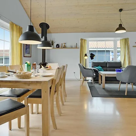 Beautiful In With Kitchen *