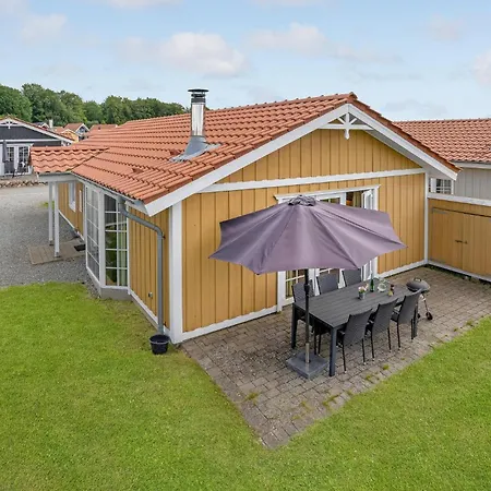 Holiday home Beautiful In With Kitchen